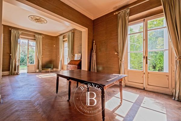 Bordeaux, Maison 5 Chambres -  210 m² à vendre