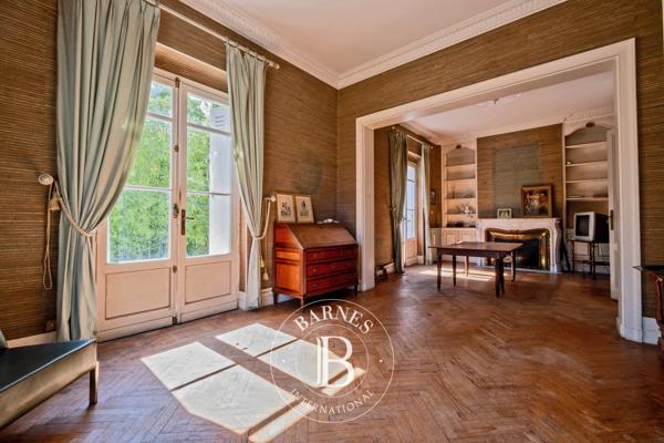 Bordeaux, Maison 5 Chambres -  210 m² à vendre