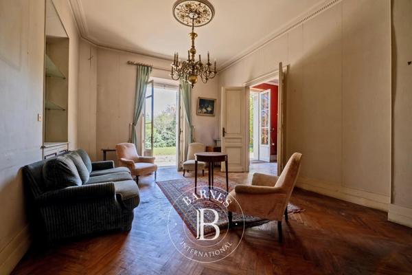 Bordeaux, Maison 5 Chambres -  210 m² à vendre