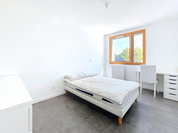 À vendre - T3, 3 pièces situé à Saint-Priest (69800)