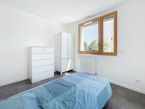 À vendre - T3, 3 pièces situé à Saint-Priest (69800)