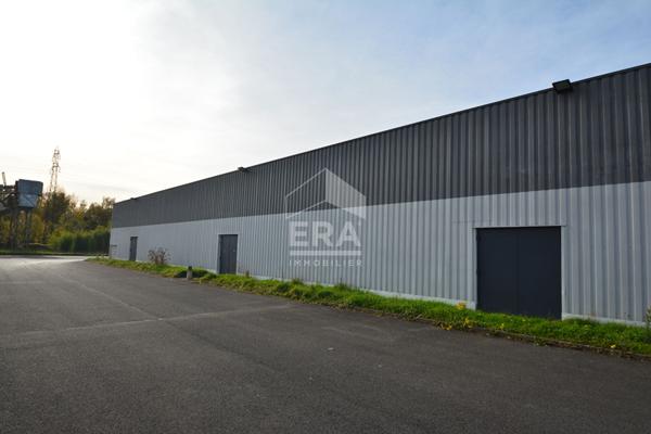 TERGNIER local commercial 1700 m2 parking 80 places