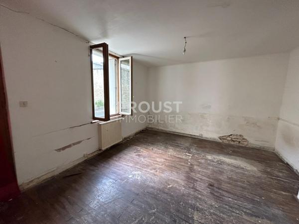 En exclusivité quartier hôpital, maison avec garage de 72 m² à rénover entièrement