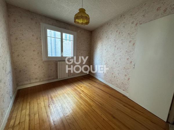 Maison de village avec garage et jardin