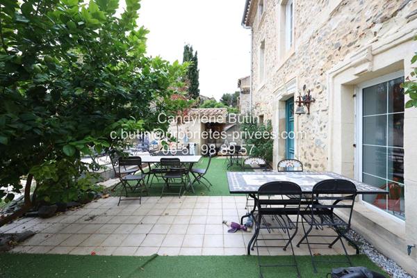 Élégante maison de Maitre en pierre de 320m2