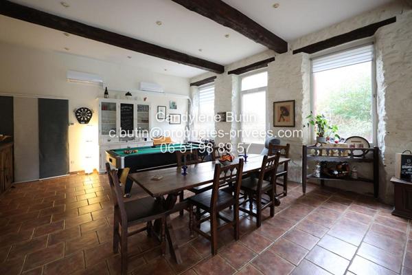 Élégante maison de Maitre en pierre de 320m2