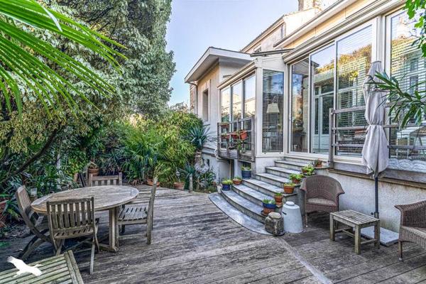 Maison à vendre |                                       Bordeaux |                                        6 pièces  |  206 m²