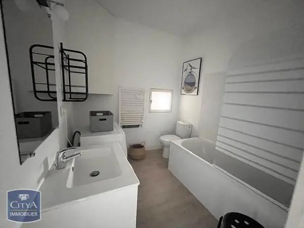 Appartement à louer 2 pièces 41.5m² Clermont-Ferrand (63000)