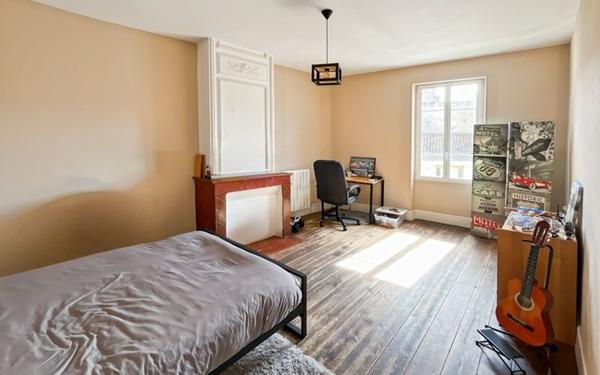 Maison à vendre    5 pièces •  Lectoure