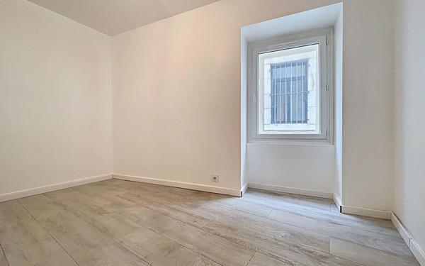 Appartement à vendre    3 pièces • 48,55 m2 Bourg-lès-Valence