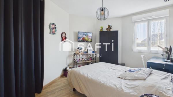 Pavillon plain-pied moderne avec piscine