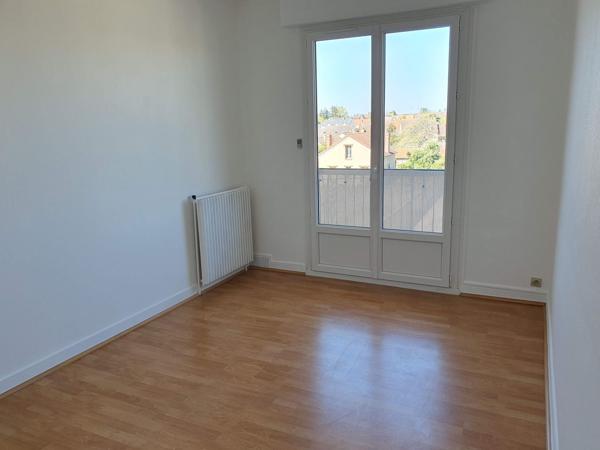 Location Appartement78 m² - 3 Pièces - MONTARGIS (45200)