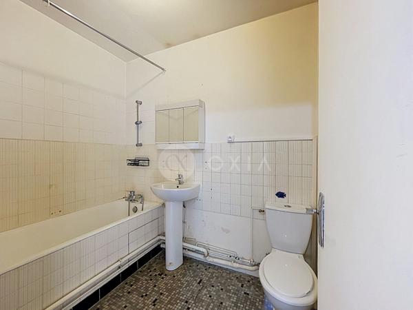 92 - BECON - Charcot - Grand studio - COURBEVOIE