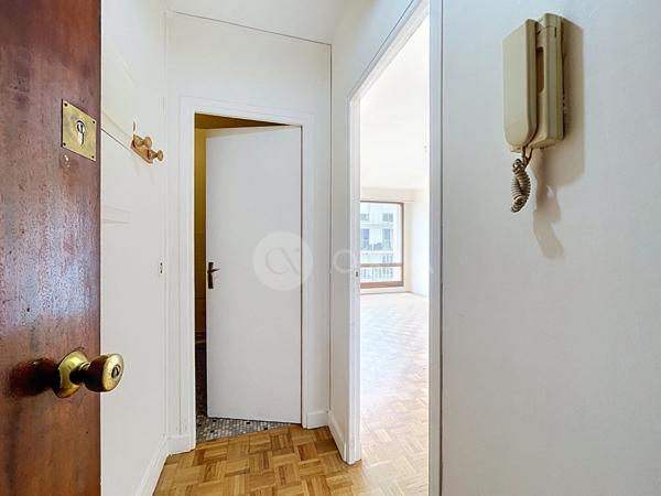 92 - BECON - Charcot - Grand studio - COURBEVOIE