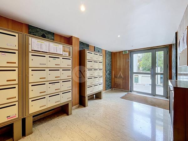 92 - BECON - Charcot - Grand studio - COURBEVOIE