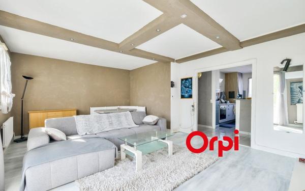 Appartement à vendre    4 pièces • 67,37 m2 Pierre-Bénite