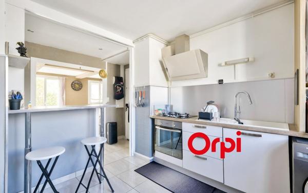 Appartement à vendre    4 pièces • 67,37 m2 Pierre-Bénite