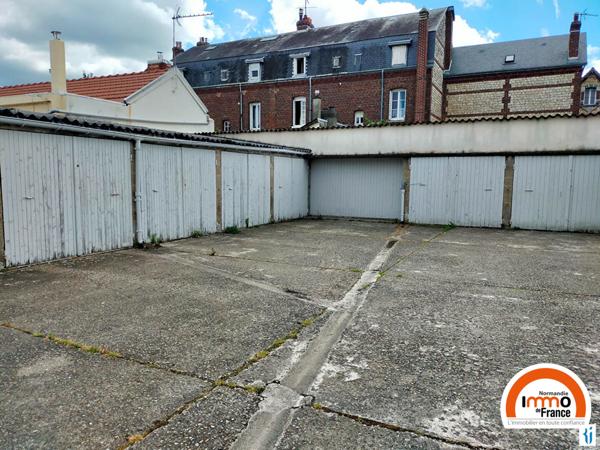 SOTTEVILLE LES ROUEN - 1 GARAGE POUR VEHICULE