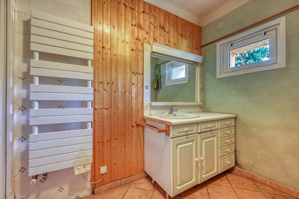 Limonest Propriété familiale dans un ecrin de verdure
