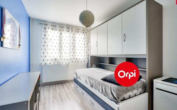 Appartement à vendre    4 pièces • 90 m2 Saint-Priest