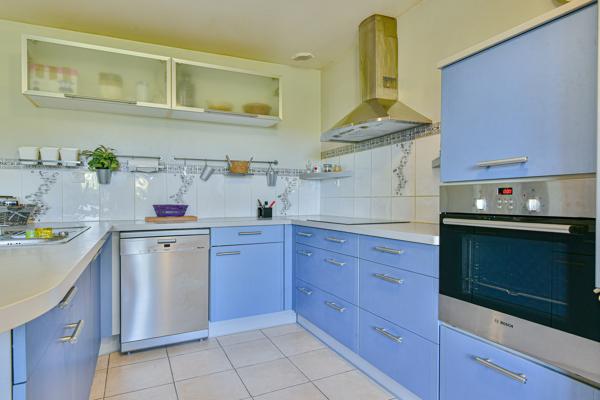 Maison
         5 pièces
        - 136 m² 242 000 € *