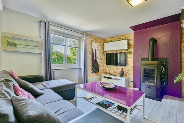 Maison
         5 pièces
        - 136 m² 242 000 € *