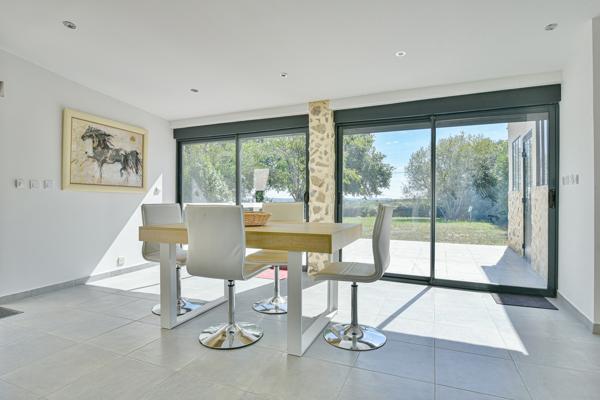 Maison
         5 pièces
        - 136 m² 242 000 € *