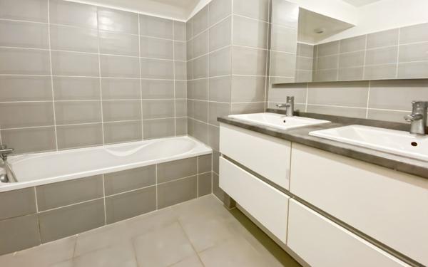 Appartement à vendre    4 pièces • 99,19 m2 Caluire-et-Cuire