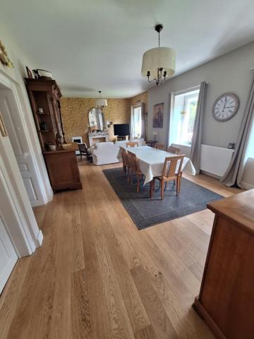 maison rénovée au calme au pied des montagnes