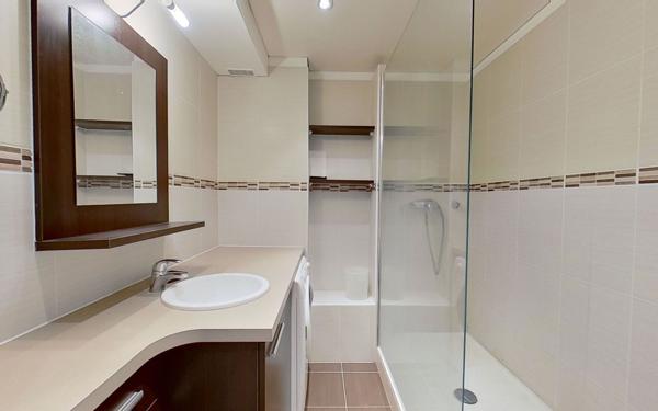 Appartement à louer    2 pièces •  Lyon 6