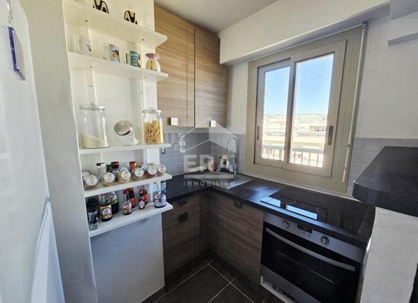 ST LAURENT DU VAR/ CENTRE-VILLE - 1/2 pièces 37m², dernier étage, terrasse 10m²