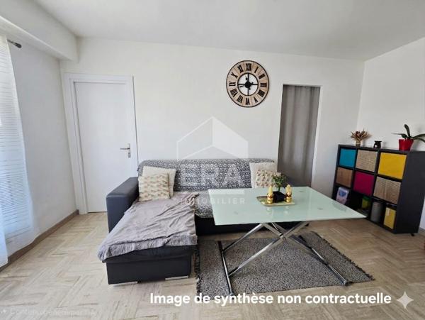 ST LAURENT DU VAR/ CENTRE-VILLE - 1/2 pièces 37m², dernier étage, terrasse 10m²