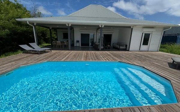 Maison à vendre    4 pièces • 110 m2 Saint-François