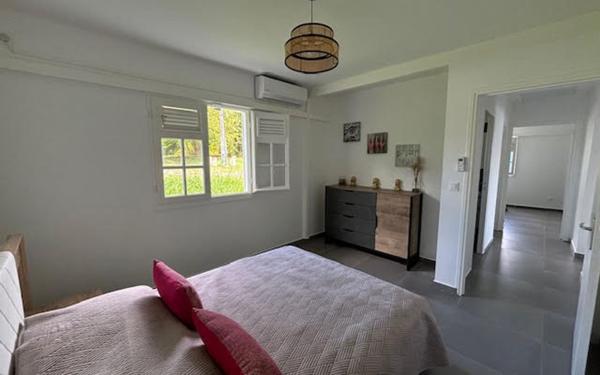 Maison à vendre    4 pièces • 110 m2 Saint-François