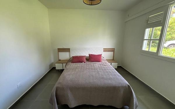 Maison à vendre    4 pièces • 110 m2 Saint-François