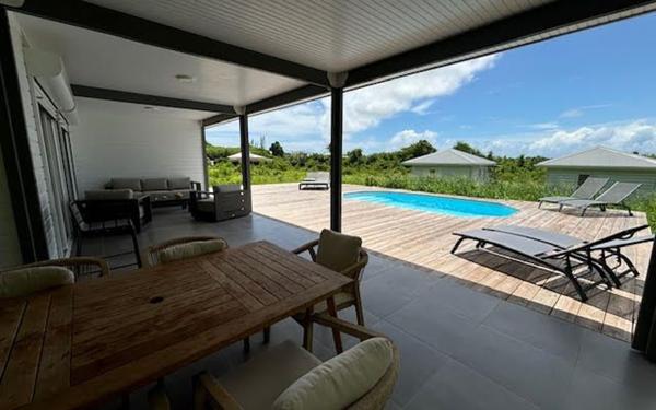 Maison à vendre    4 pièces • 110 m2 Saint-François