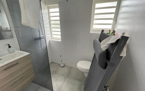 Maison à vendre    4 pièces • 110 m2 Saint-François