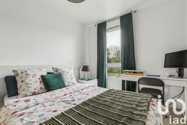 Appartement 3 pièces de 65 m² à Saulx-les-Chartreux (91160)