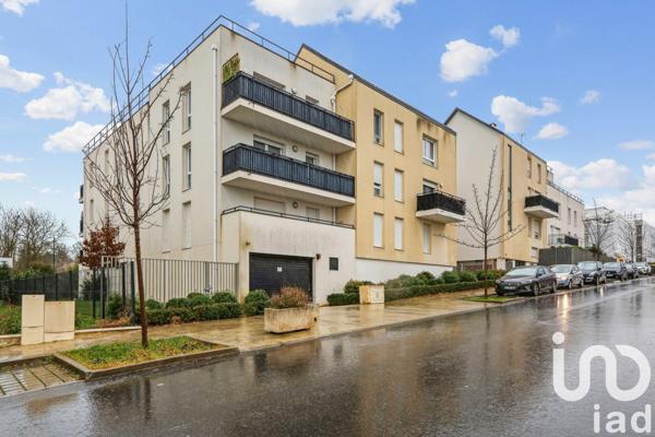 Appartement 3 pièces de 65 m² à Saulx-les-Chartreux (91160)