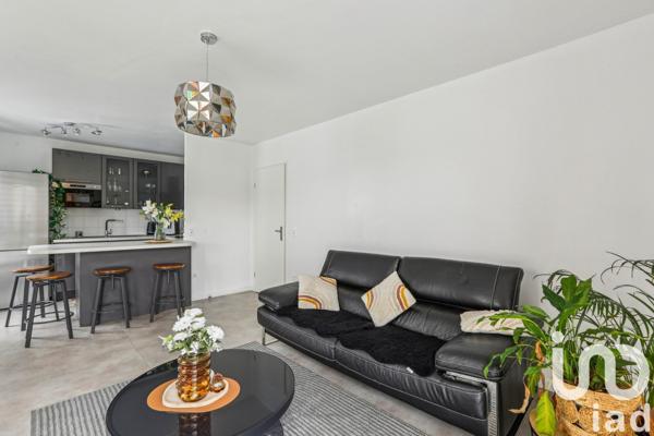 Appartement 3 pièces de 65 m² à Saulx-les-Chartreux (91160)