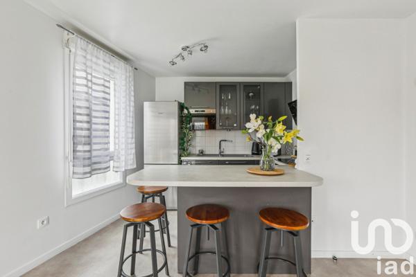 Appartement 3 pièces de 65 m² à Saulx-les-Chartreux (91160)