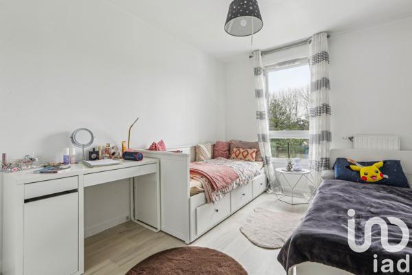 Appartement 3 pièces de 65 m² à Saulx-les-Chartreux (91160)