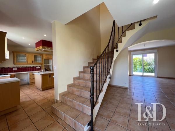 Maison de standing proche gare et hôpital