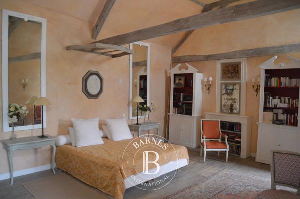 Loudun, Maison de village 5 Chambres -  323 m² à vendre