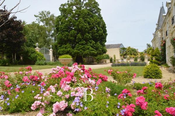 Loudun, Maison de village 5 Chambres -  323 m² à vendre