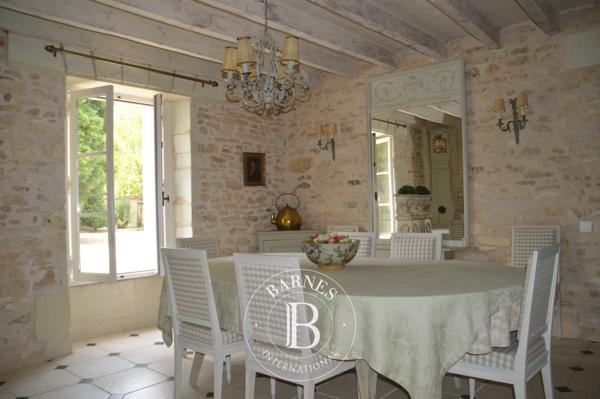 Loudun, Maison de village 5 Chambres -  323 m² à vendre