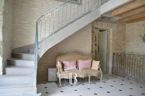 Loudun, Maison de village 5 Chambres -  323 m² à vendre