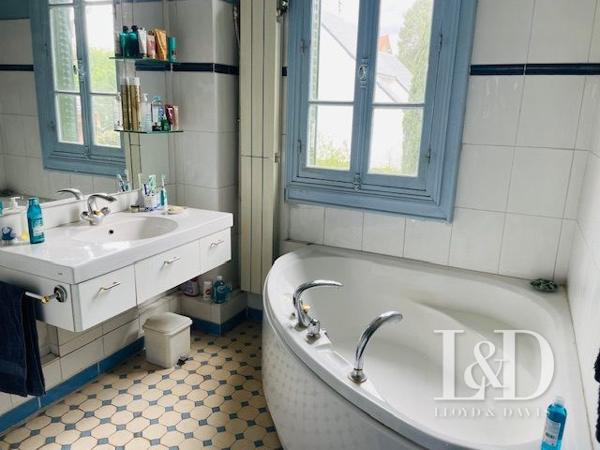 Ravissante maison à St Cloud quartier Montretout