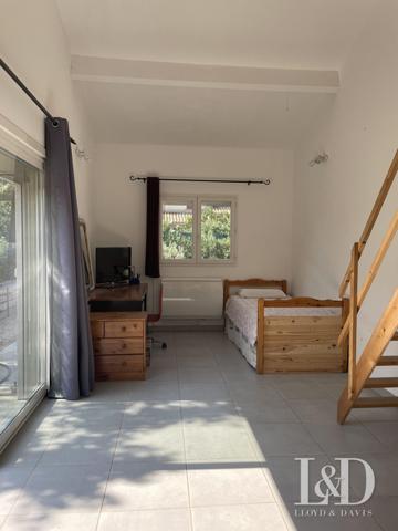 Charmante Maison - Castelnau-le-Lez  - 5 pièces - 135 m2 - Terrain de 758 m2 arboré et piscinable -