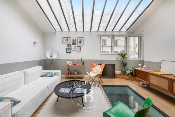 Paris 18ème, Maison de ville  61 m² à vendre